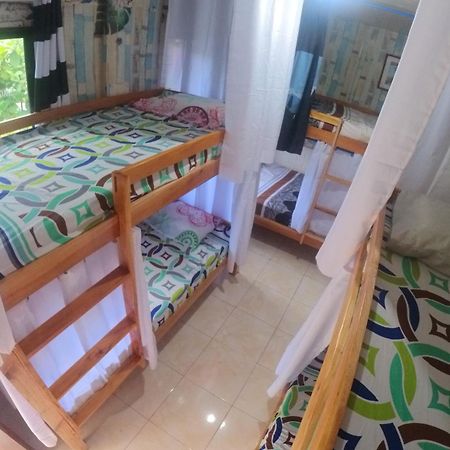 Home Sweetie Homestay & Bunkbeds Moalboal Buitenkant foto
